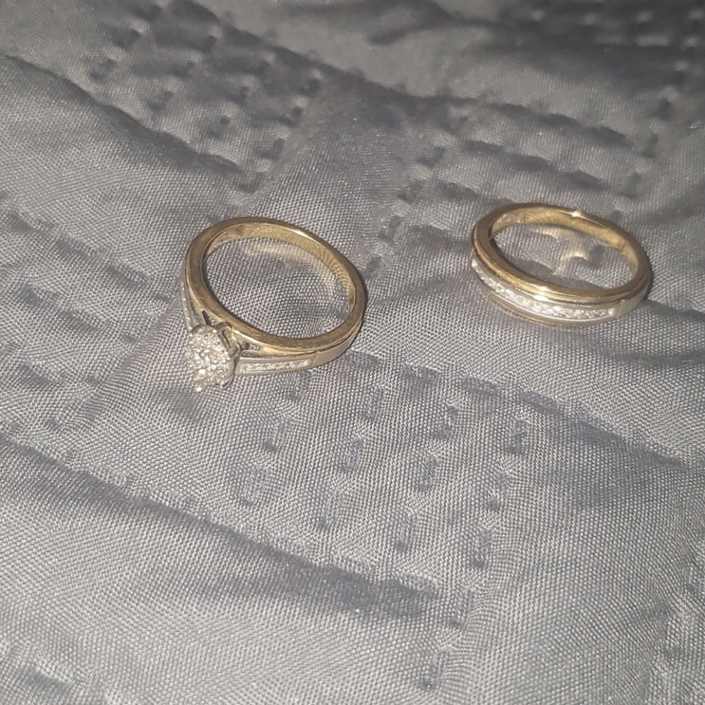 Engagement ring and wedding band